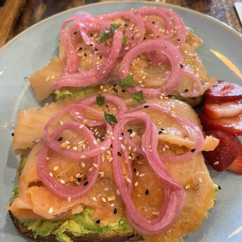 Daybreak Cafe - Avocado toast with smoke salmon and pickled onions. Sooooo yummy! - Breakfast & Brunch Near Me - Schwenksville, Pennsylvania