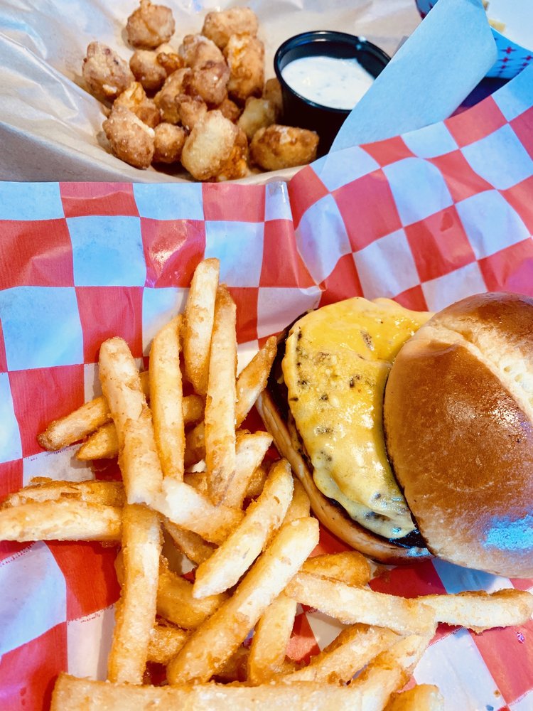 WISCO’S BAR & EATERY EAU CLAIRE 44 Photos & 46 Reviews Sports Bars