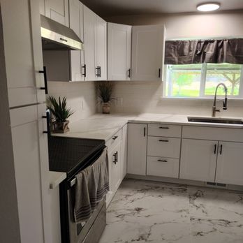 H Razzo Flooring & More - General Contractors Near Me - Pasco, Washington H Razzo Flooring & More - General Contractors Near Me - Pasco, Washington