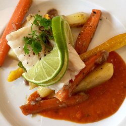 Paulinen Hof Seminarhotel - Kabeljau mit Gemüse, die Sauce super lecker!