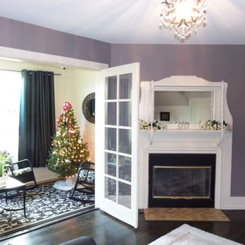 Diplomat Bed and Breakfast - The Capital suite - Bed & Breakfast Near Me - Sturgeon Bay, Wisconsin Diplomat Bed and Breakfast - The Capital suite - Bed & Breakfast Near Me - Sturgeon Bay, Wisconsin