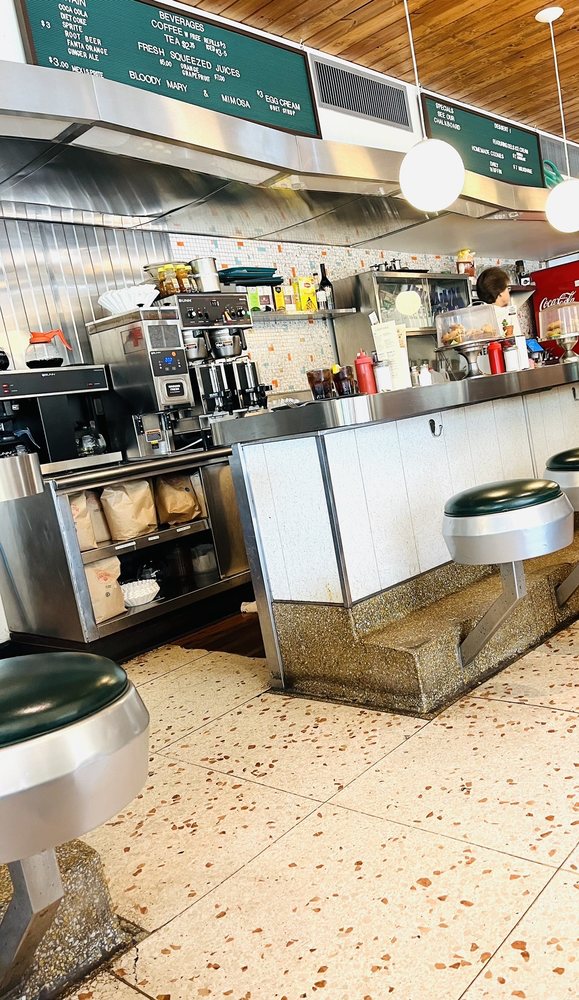 Phoenicia Diner