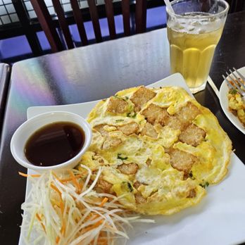 Bap’s Kitchen - Bột chiên - Food Court Near Me - Garden Grove, California