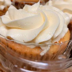 Cupcakes & Happiness - Vanilla Cupcakes