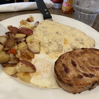 Bella Bru Cafe - Country fried steak - Cafes Near Me - Sacramento, California Bella Bru Cafe - Country fried steak - Cafes Near Me - Sacramento, California