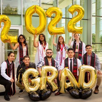 Pixelzshot - Have FUN with your friends and schedule a group Grad session! - Session Photography Near Me Pixelzshot - Have FUN with your friends and schedule a group Grad session! - Session Photography Near Me