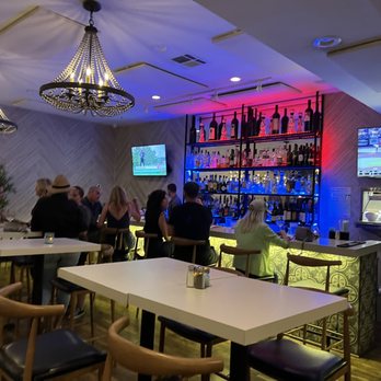 West End Bar & Kitchen - Indoor dining and bar - American Near Me - Del Mar, California