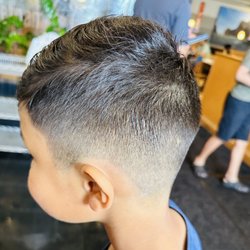 Le's Beauty Salon - Perfect Asian haircut! Left side view!