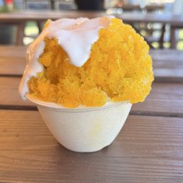 Pineapple snowball with mint and marshmallow Pineapple snowball with mint and marshmallow