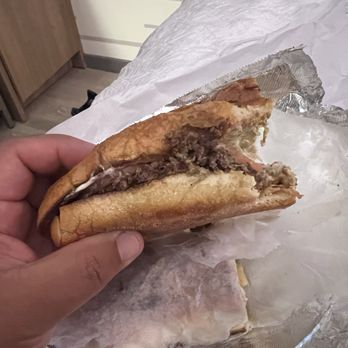 Skyline Gourmet Deli - NYC Chop Cheese - Delis Near Me - New York, New York
