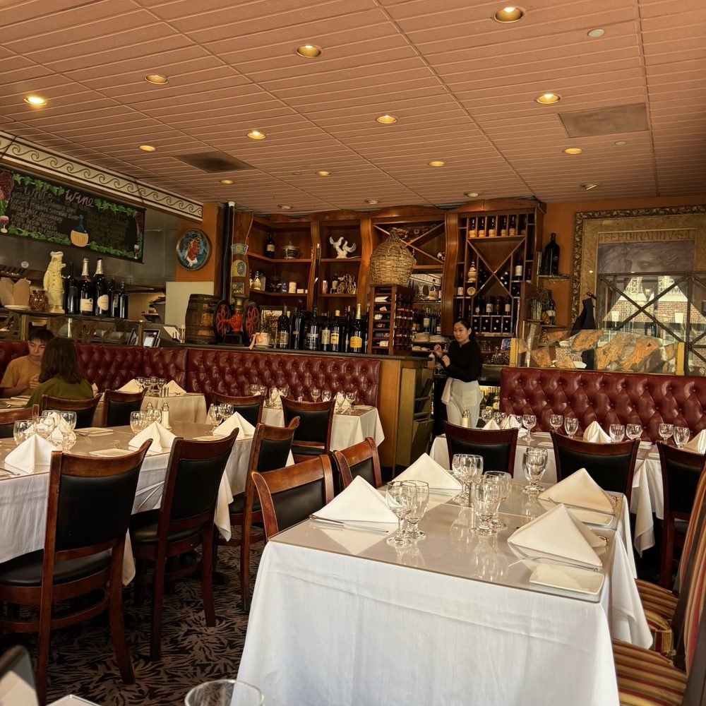 Cesario's - Interior - Italian Near Me - San Francisco, California