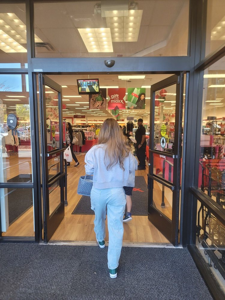 T J MAXX - Updated July 2025 - 20 Reviews - 11720 Medlock Bridge Rd, Duluth, Georgia