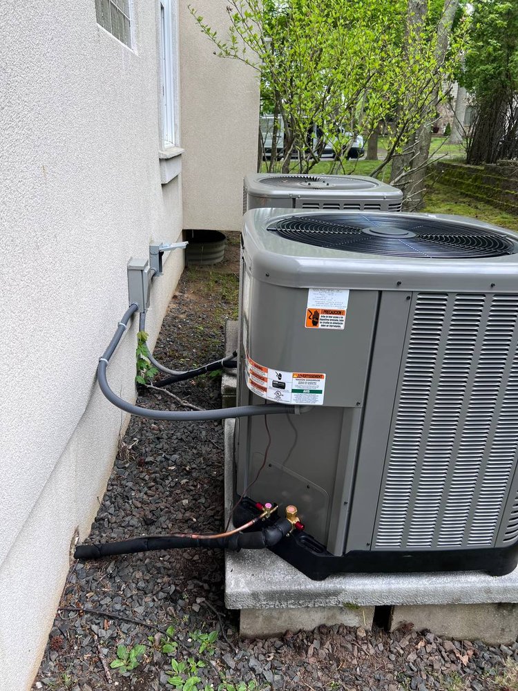 BOTIR CONSTRUCTION 11 Photos 685 Avon Dr E, East Windsor, New