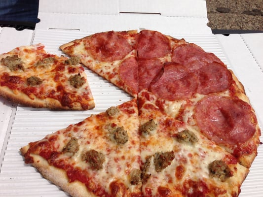 Mavericks Pizza by null
