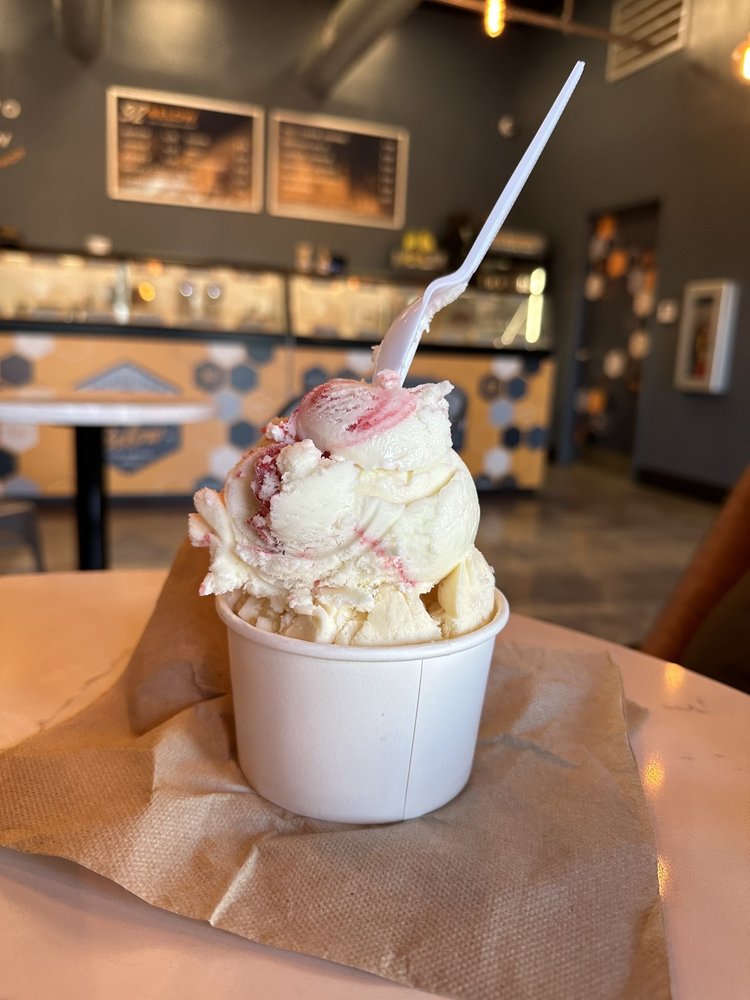 32 BELOW ICE CREAM Updated September 2024 16 Photos & 18 Reviews 5136 Caterpillar Rd