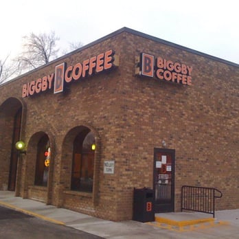 BIGGBY COFFEE - Exterior of Biggby - Coffee & Tea Near Me - Mt Pleasant, Michigan