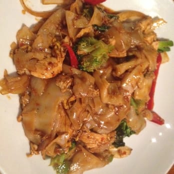 Thai Ginger - Redmond - Chicken phad Kee Mao - Thai Near Me - Redmond, Washington