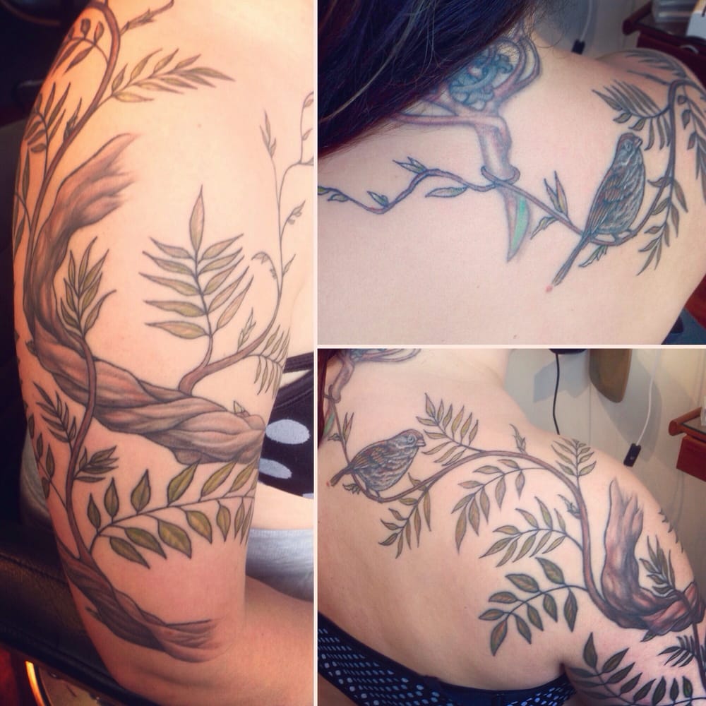Electro-LadyLux Tattoos Logo