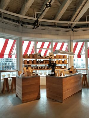 The Barn - Café Kranzler by null