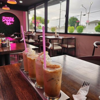 Madres Brunch - Coffee Flight - Breakfast & Brunch Near Me - Bellflower, California
