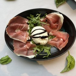 L’Oro Di Napoli - Burrata & Prosciutto