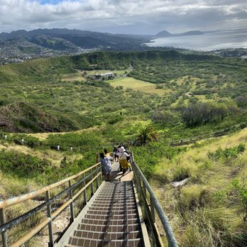 Diamond Head State Monument - Crater - Parks Near Me - Honolulu, Hawaii