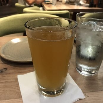 Moku Kitchen - Cocktail Bars Near Me - Honolulu, Hawaii