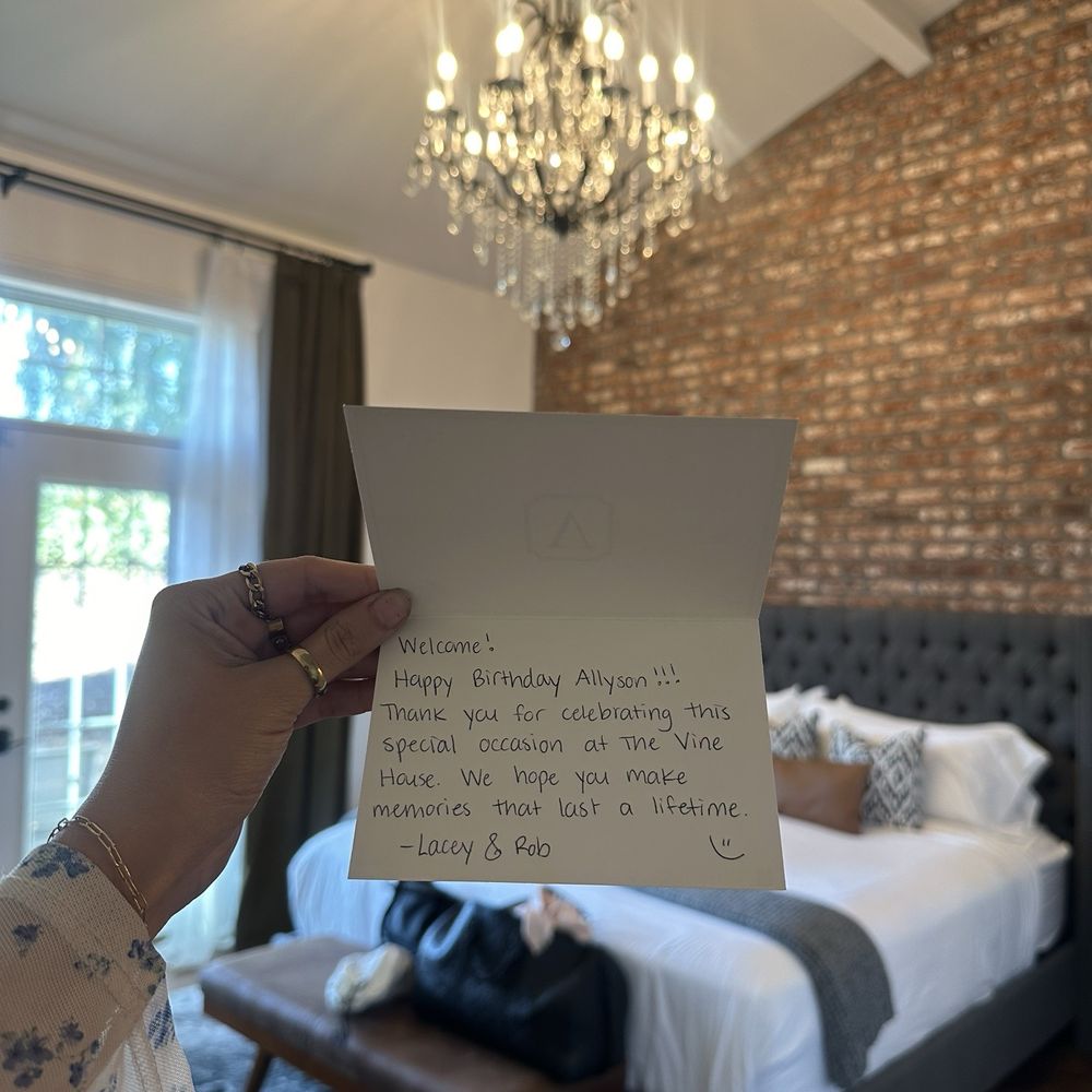 The Vine House Bed & Breakfast - Bed & Breakfast Near Me - Temecula, California