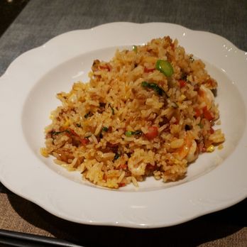 香港環亞優逸庭 - Seafood fried rice with XO sauce - Airport Lounges Near Me - Hong Kong, HK