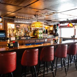 Red Dog Tavern