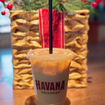 Havana Savannah - Caramel Brûlée Iced Latte IG: @ammysalamii - Cafes Near Me - Valencia, California Havana Savannah - Caramel Brûlée Iced Latte IG: @ammysalamii - Cafes Near Me - Valencia, California