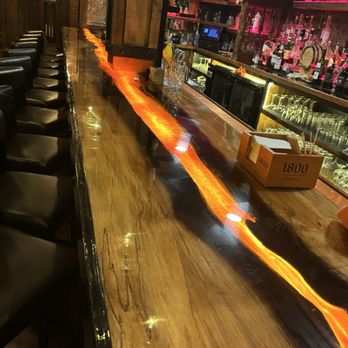 The Pearl - Sports Bars Near Me - Manchester, Connecticut