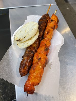 Los Chuzos y Algo Mas 🇨🇴 by null