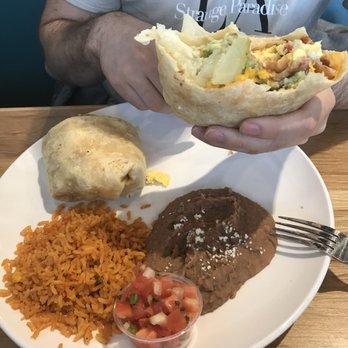 Broken Yolk Cafe - American Near Me - Glendora, California