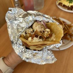 Roz's Diner - Chicken Shawarma