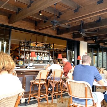 Brio Italian Grille - Outdoor seating at the bar area - Italian Near Me - Sarasota, Florida