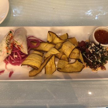 Chart House - Appetizer sampler platter - lobster roll, plantain chips, tuna stack and a spicy, yummy dipping sauce! - Seafood Near Me - Las Vegas, Nevada
