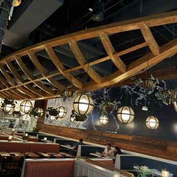 Plank Provisions - Sitting area - Seafood Near Me - Austin, Texas