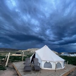 Glamping Canyonlands - It rained and we stayed warm and dry!