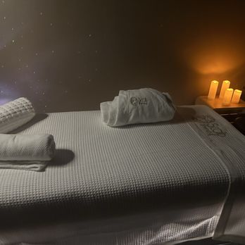 Scalp Therapy Head Spa - The spa room - Hair Salons Near Me - Centennial, Colorado Scalp Therapy Head Spa - The spa room - Hair Salons Near Me - Centennial, Colorado