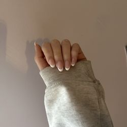 Sassy Nails - French tip