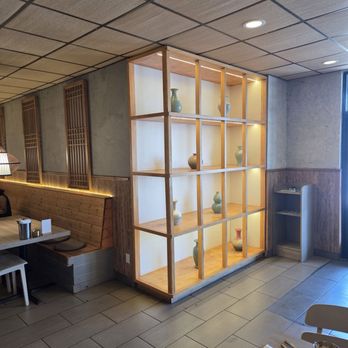 Bibimboom - Interior -- Dining Room (detail) - Korean Near Me - San Diego, California