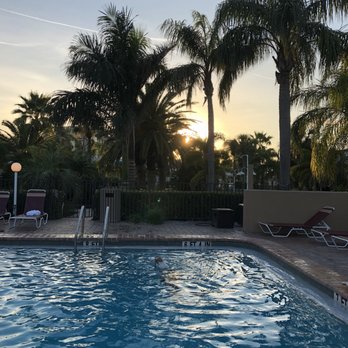 Tropical Beach Resorts - Resorts Near Me - Siesta Key, Florida Tropical Beach Resorts - Resorts Near Me - Siesta Key, Florida