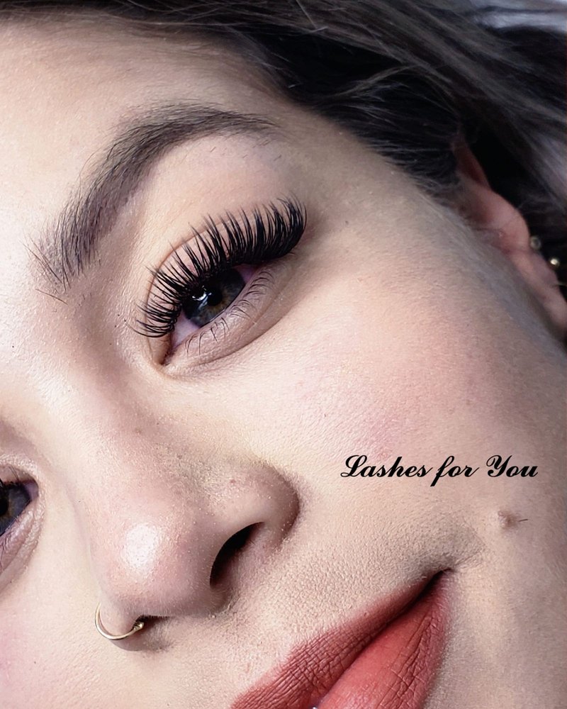 Lashes for You Logo