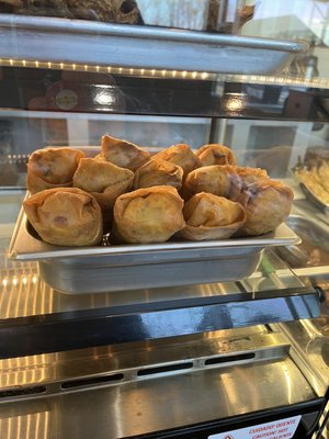 Max's Restaurant Chicago, Cuisine of the Philippines by null