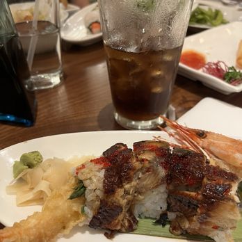 Maki Hibachi - Dragon Roll - Japanese Near Me - Orlando, Florida