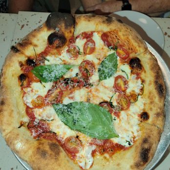 Pigzza - Pizza of the Day: Margarita - Pizza Near Me - Orlando, Florida