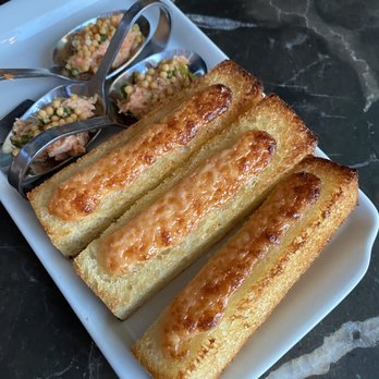 Amuse Wine Bar - Wine Bars Near Me - Honolulu, Hawaii