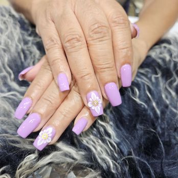 Top Pro Nails - Lavender with flower design - Nail Salons Near Me - Covina, California Top Pro Nails - Lavender with flower design - Nail Salons Near Me - Covina, California