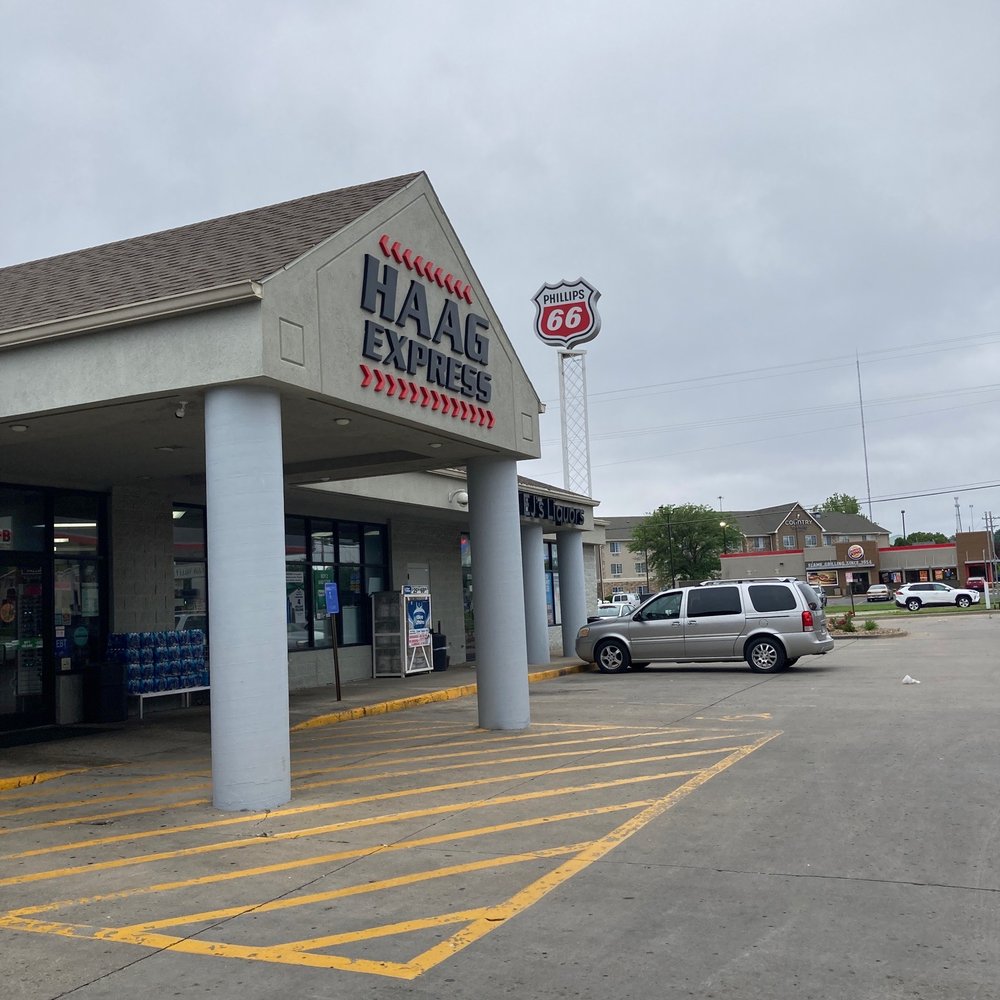 Haag Express - Haag Express gas and food stop on I70 Topeka KS - Convenience Stores Near Me - Topeka, Kansas